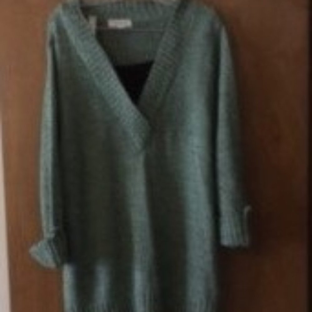 Pullover sweater type top